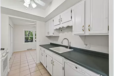 8811 42nd Avenue N, New Hope, MN 55427 - Photo 7