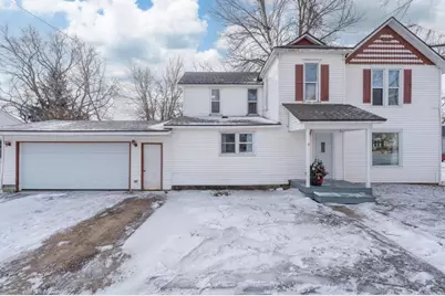 302 E Humphrey Street, Lake Crystal, MN 56055 - Photo 1