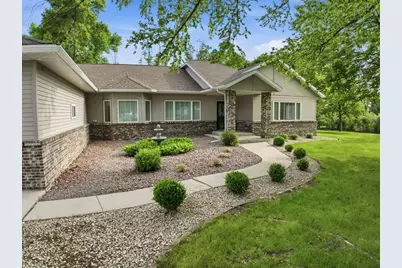 304 Lynsee Lane, Montevideo, MN 56265 - Photo 3