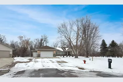 304 Lynsee Lane, Montevideo, MN 56265 - Photo 5