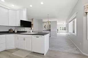 304 Lynsee Ln, Montevideo, MN 56265 - Photo 17