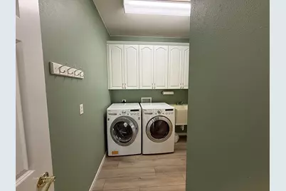 304 Lynsee Lane, Montevideo, MN 56265 - Photo 25