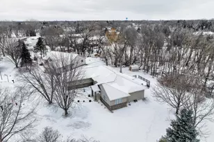 304 Lynsee Ln, Montevideo, MN 56265 - Photo 5