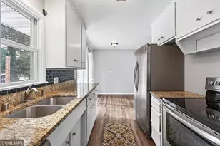 1084 Edgewater Ave, Shoreview, MN 55126 - Photo 13