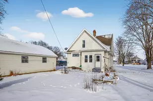 916 S Garden St, Lake City, MN 55041 - Photo 9