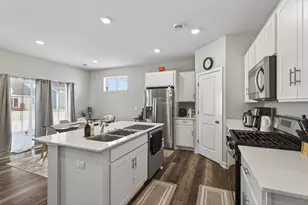 12738 Erskin St NE, Blaine, MN 55449 - Photo 9