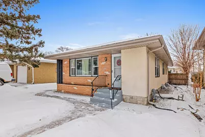 60 Hawthorne Avenue W, Saint Paul, MN 55117 - Photo 1