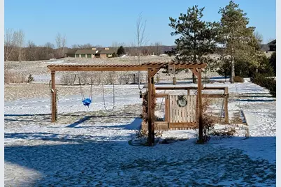 15315 Elm Court, Faribault, MN 55021 - Photo 7