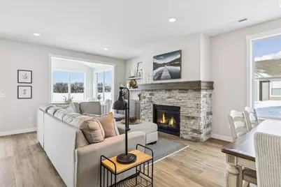 1003 Turner Lane, New Richmond, WI 54017 - Photo 5