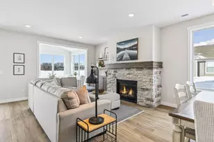 1003 Turner Ln, New Richmond, WI 54017 - Photo 5