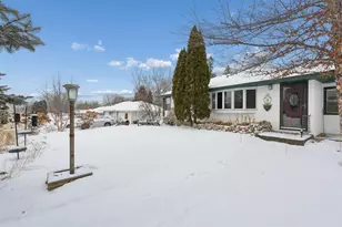 1515 Viking Dr E, Maplewood, MN 55109 - Photo 3