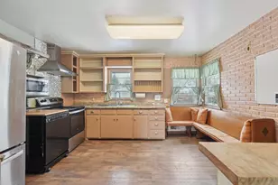 1515 Viking Dr E, Maplewood, MN 55109 - Photo 15