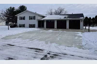 202 Minnesota Street SE, Racine, MN 55967 - Photo 1