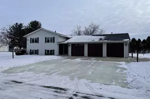 202 Minnesota St SE, Racine, MN 55967 - Photo 1