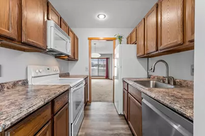 192 Bridlewood Drive, Saint Paul, MN 55119 - Photo 5