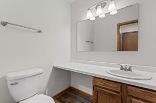 192 Bridlewood Dr, Saint Paul, MN 55119 - Photo 7