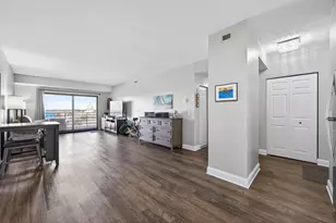 26 10th Street W, Saint Paul, MN 55102 - Photo 5