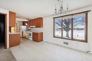 6276 Drake Dr, Independence, MN 55359 - Photo 7