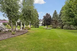 2717 Edgewater Bay, Woodbury, MN 55125 - Photo 77