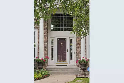 2717 Edgewater Bay, Woodbury, MN 55125 - Photo 9