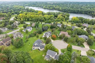 2717 Edgewater Bay, Woodbury, MN 55125 - Photo 95