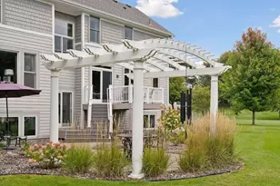 2717 Edgewater Bay, Woodbury, MN 55125 - Photo 79