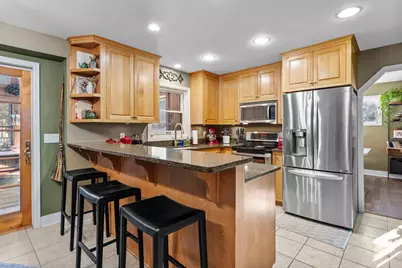 3704 Pineview Drive, Vadnais Heights, MN 55127 - Photo 5