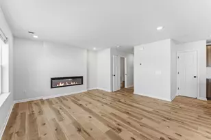 1055 Adamstown Dr, Rosemount, MN 55068 - Photo 3