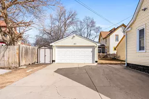 611 Broadway St NE, Minneapolis, MN 55413 - Photo 27