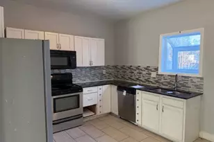 468 Bellows St, Saint Paul, MN 55107 - Photo 5