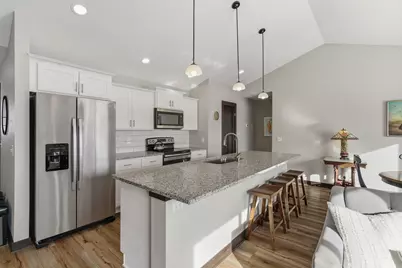 725 Northwood Drive, Janesville, MN 56048 - Photo 9