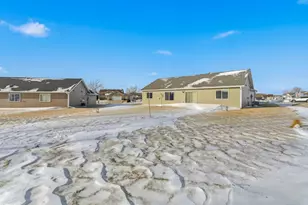 725 Northwood Dr, Janesville, MN 56048 - Photo 31