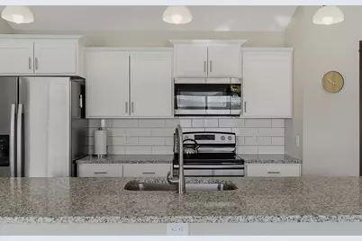 725 Northwood Drive, Janesville, MN 56048 - Photo 7