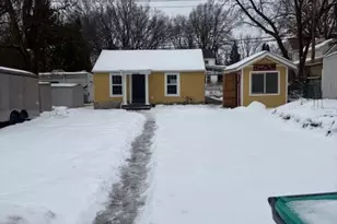 2522 15th Ave E, North Saint Paul, MN 55109 - Photo 1