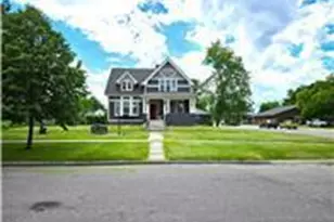 721 Labree Ave N, Thief River Falls, MN 56701 - Photo 3