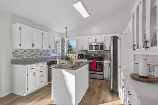 14430 Woodbridge Ln, Savage, MN 55378 - Photo 13