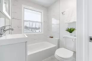 401 Rose Ave E, Saint Paul, MN 55130 - Photo 11