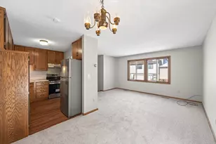 8562 S Maplebrook Cir, Brooklyn Park, MN 55445 - Photo 11