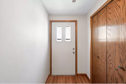 8562 S Maplebrook Circle, Brooklyn Park, MN 55445 - Photo 7