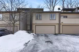 13732 Hemlock Ct, Apple Valley, MN 55124 - Photo 1