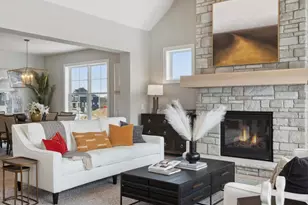 6513 Timber Arch Dr, Chaska, MN 55318 - Photo 3