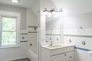 938 Cypress St, Saint Paul, MN 55106 - Photo 11