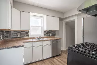 938 Cypress Street, Saint Paul, MN 55106 - Photo 3