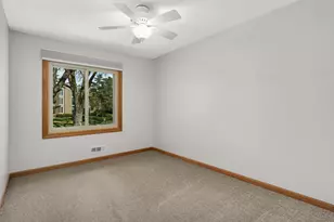 8556 Irwin Rd, Bloomington, MN 55437 - Photo 17
