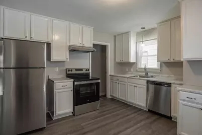 5247 Dupont Avenue N, Minneapolis, MN 55430 - Photo 5