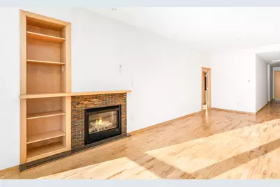 311 E Superior Street #704, Duluth, MN 55802 - Photo 5