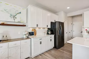 4921 Avery Ct, Eagan, MN 55123 - Photo 17