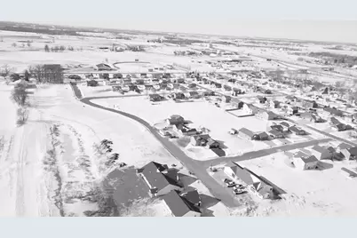 1021 E 3rd Avenue SE, Freeport, MN 56336 - Photo 3