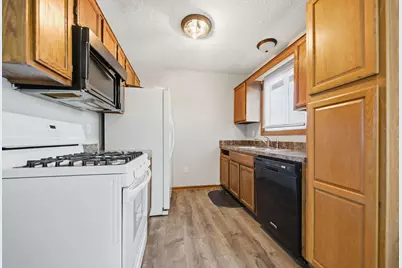 941 104th Avenue NW, Coon Rapids, MN 55433 - Photo 11