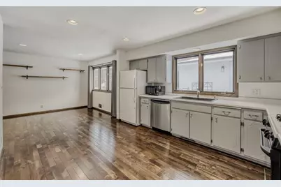 70 W Sandra Lee Drive, Saint Paul, MN 55119 - Photo 13